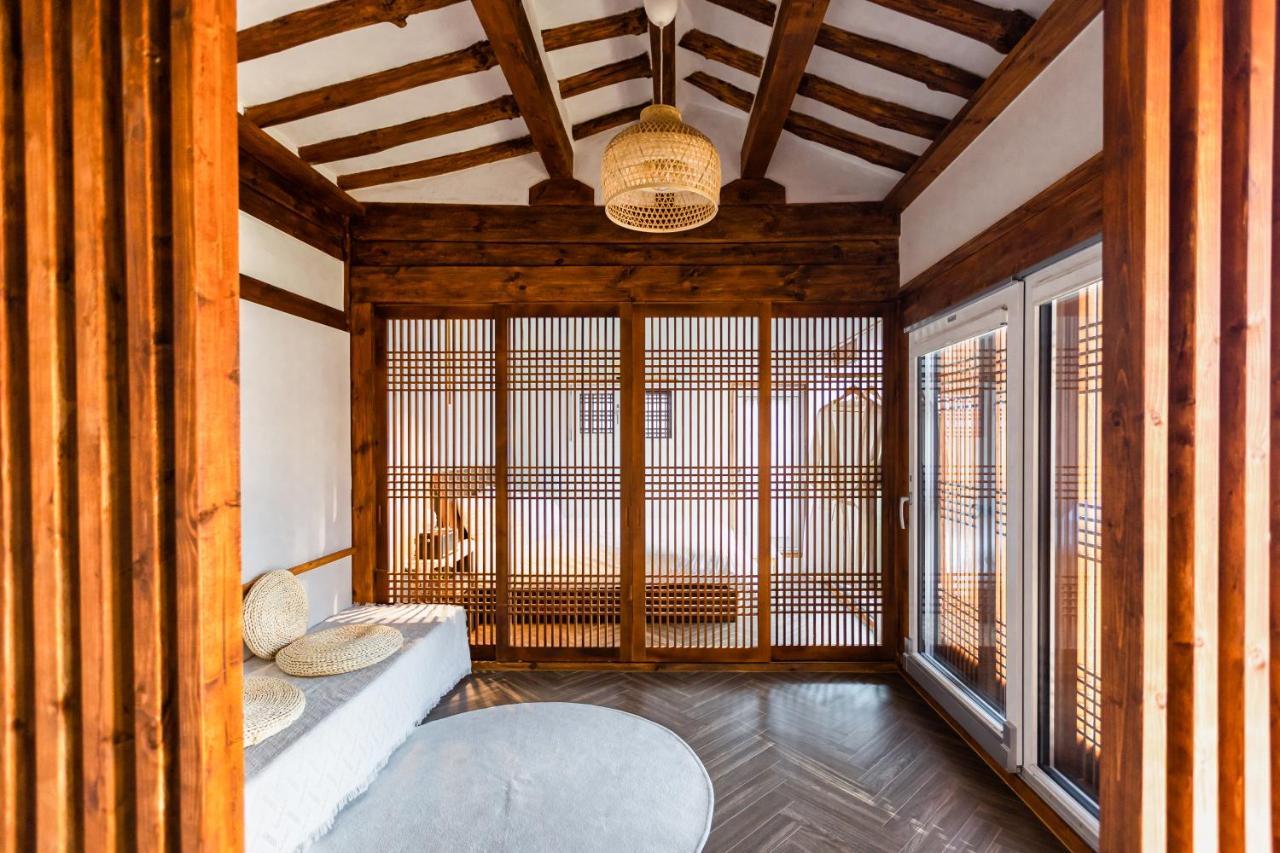 El House Hotel Gyeongju Exterior photo