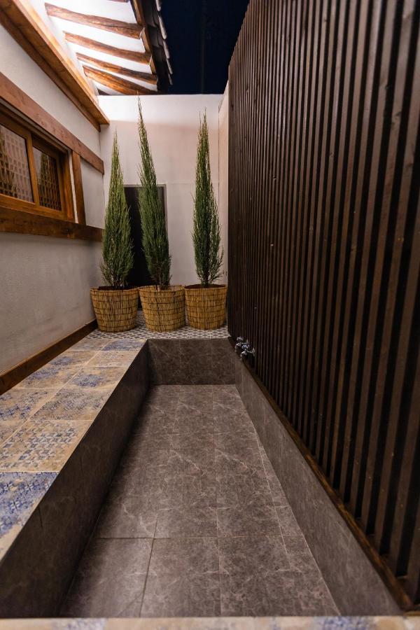 El House Hotel Gyeongju Exterior photo